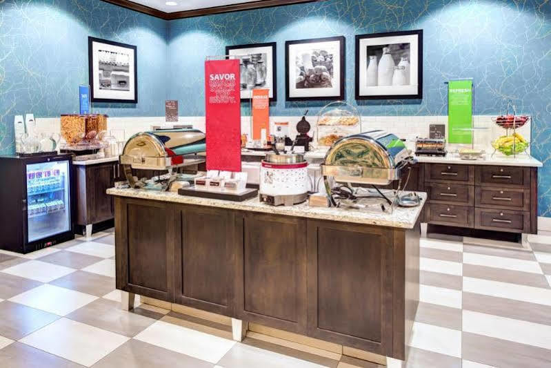 Hampton Inn & Suites By Hilton Atlanta Perimeter 邓伍迪 外观 照片