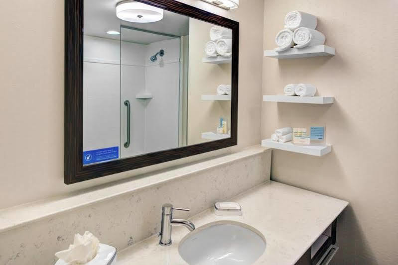 Hampton Inn & Suites By Hilton Atlanta Perimeter 邓伍迪 外观 照片